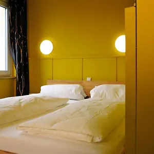 4* Hotel Happy End