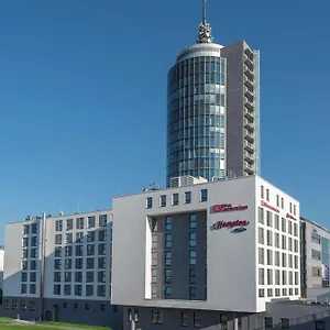 3* Szálloda Hampton By Hilton West