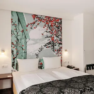 3* Szálloda Helvetia Center