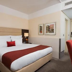 4* Szálloda Leonardo Arabellapark