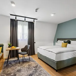 Nena Apartahotel
