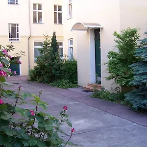 hotel-pension-streuhof-berlin.find-berlin-hotels.com/